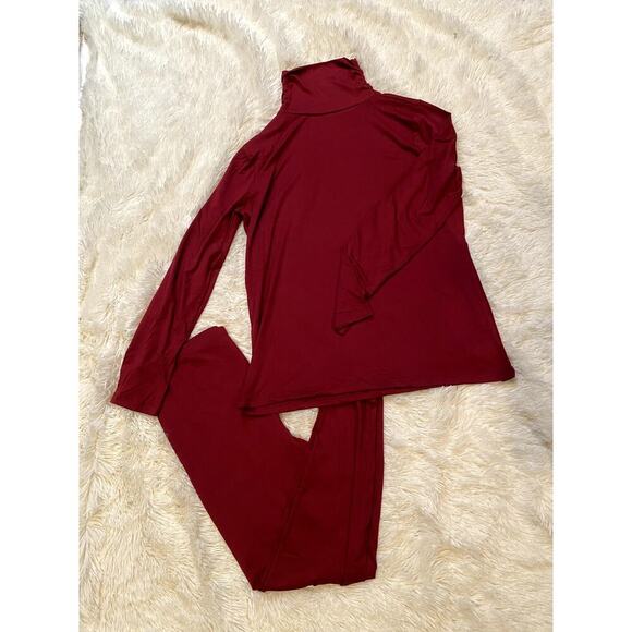 Zenana Red Mock Neck Top & Leggings Set - Sz. 1X - 3X (Boutique) - Picture 3 of 4